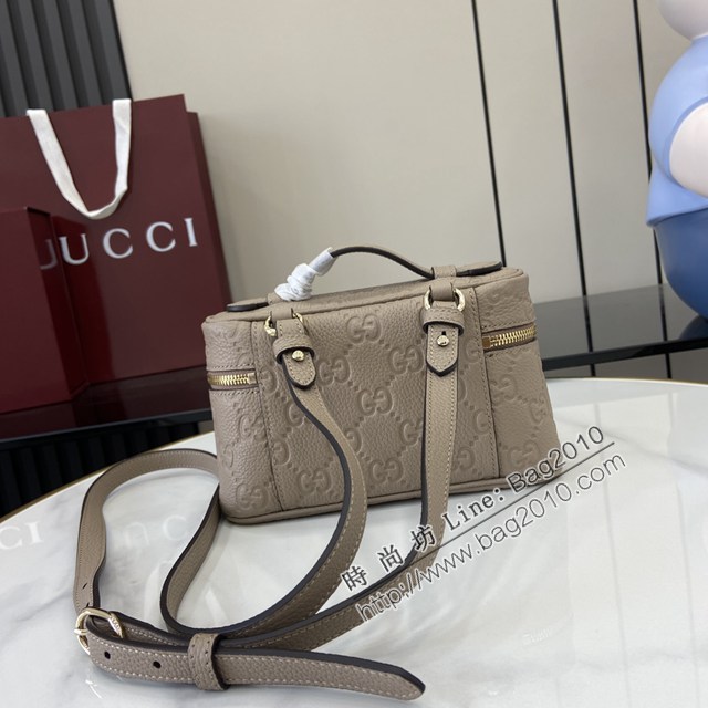 Gucci專櫃古馳最新款Emblem系列超迷你手袋手提化妝包 jh2857型號：815949